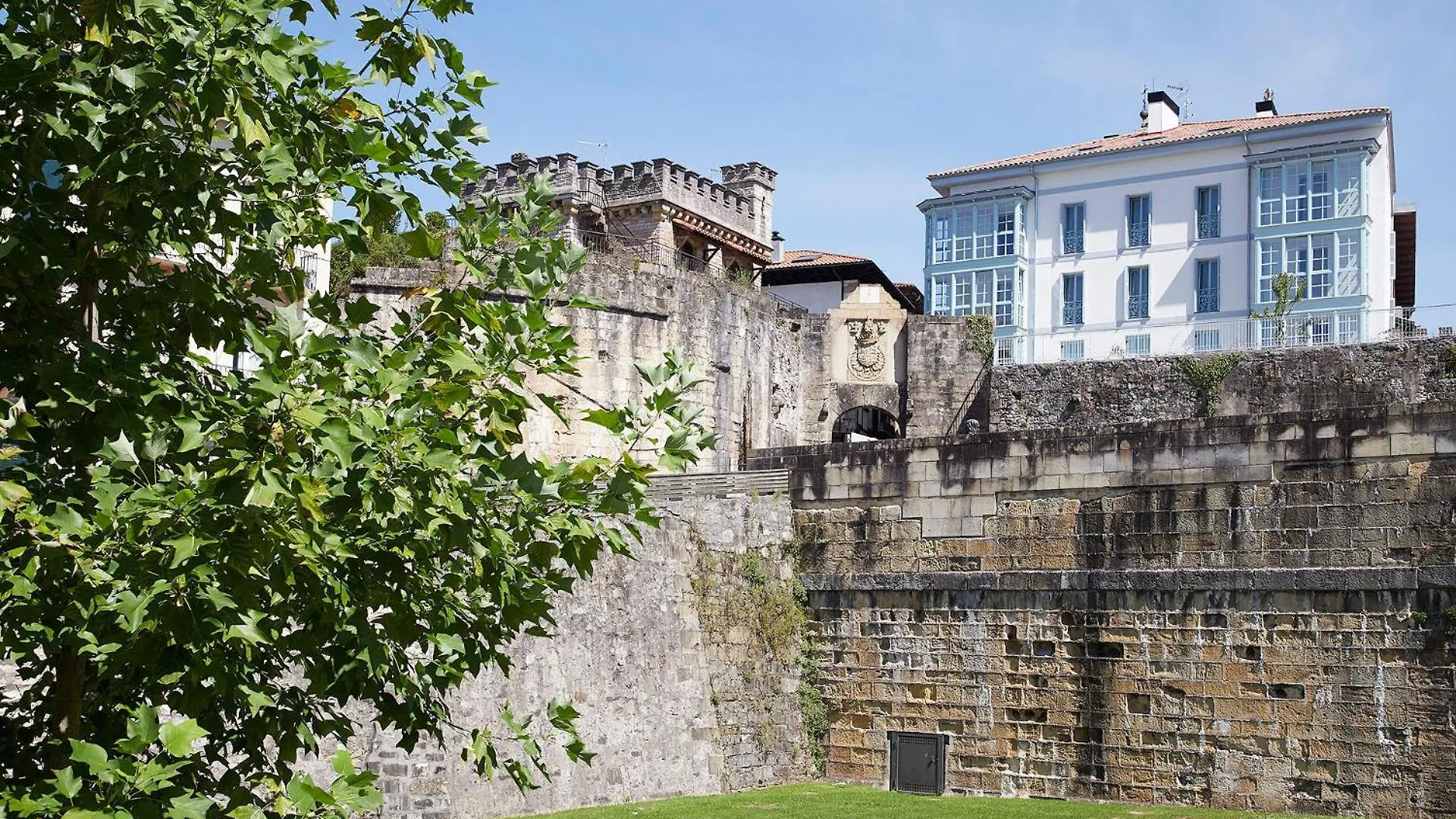 H Suite2B By Smiling Rentals Hondarribia 0*,  Spanien
